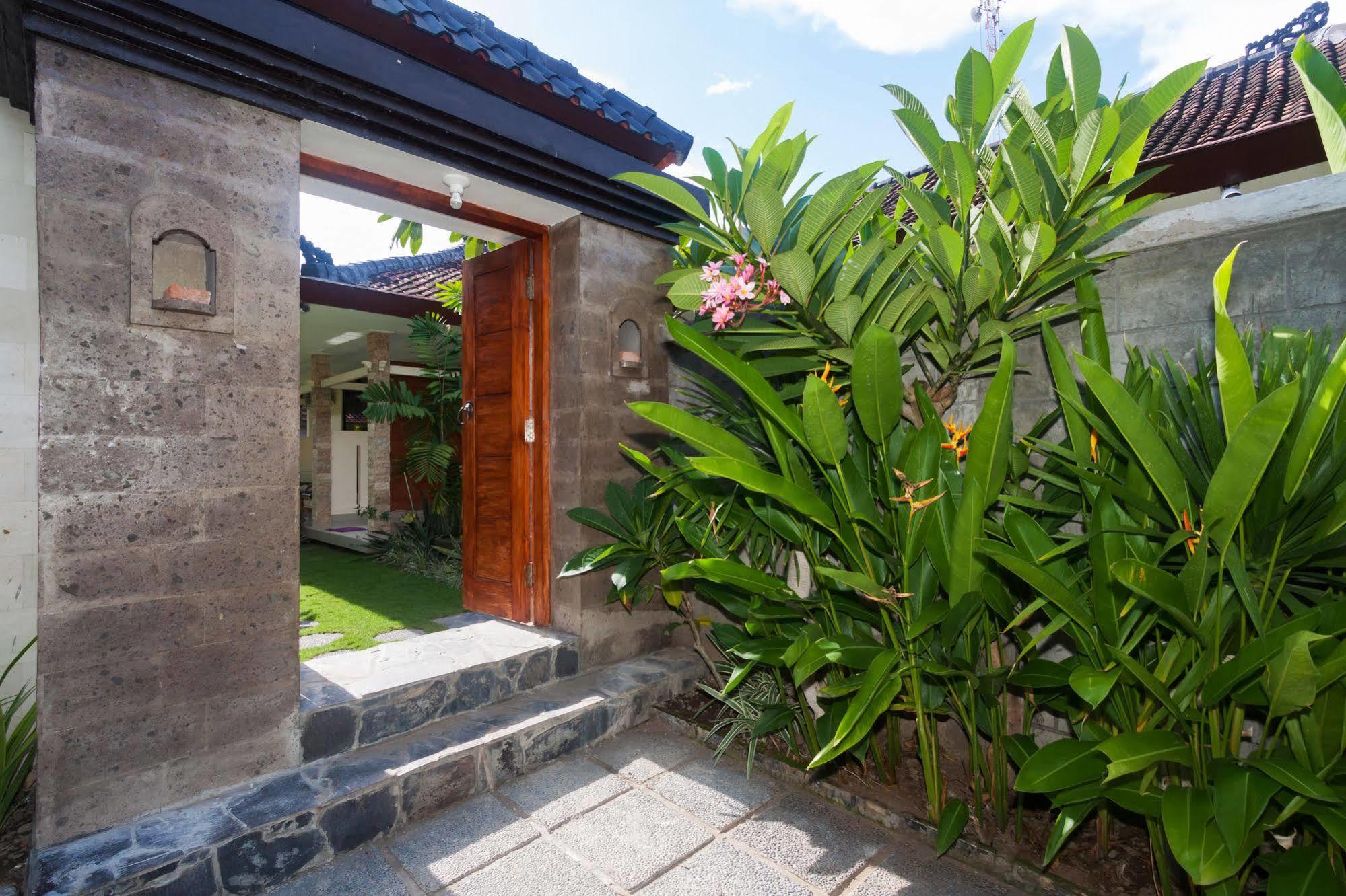 Zen Rooms Sanur Blanjong Sekawaru Eksteriør bilde